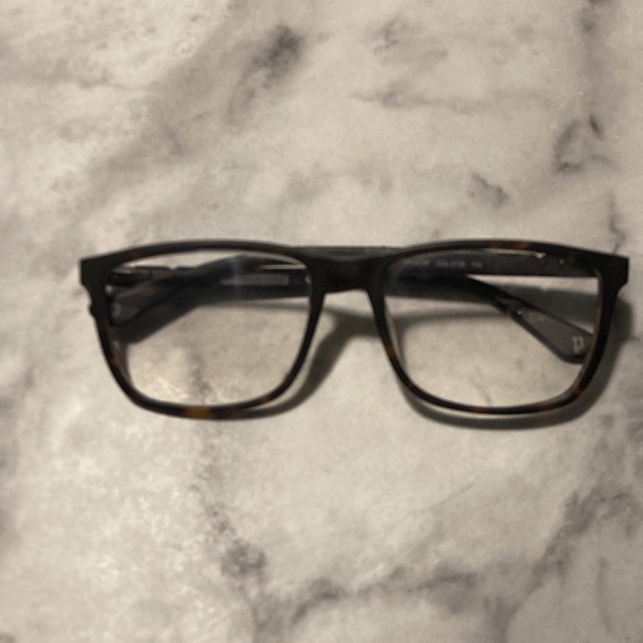 POLICE - Picture 3 of 15